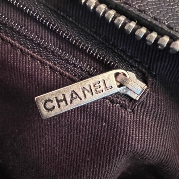 CHANEL Reissue Bowler Bag Black Caviar Leather Chenille Silver Hardware Large - Picture 11 of 16